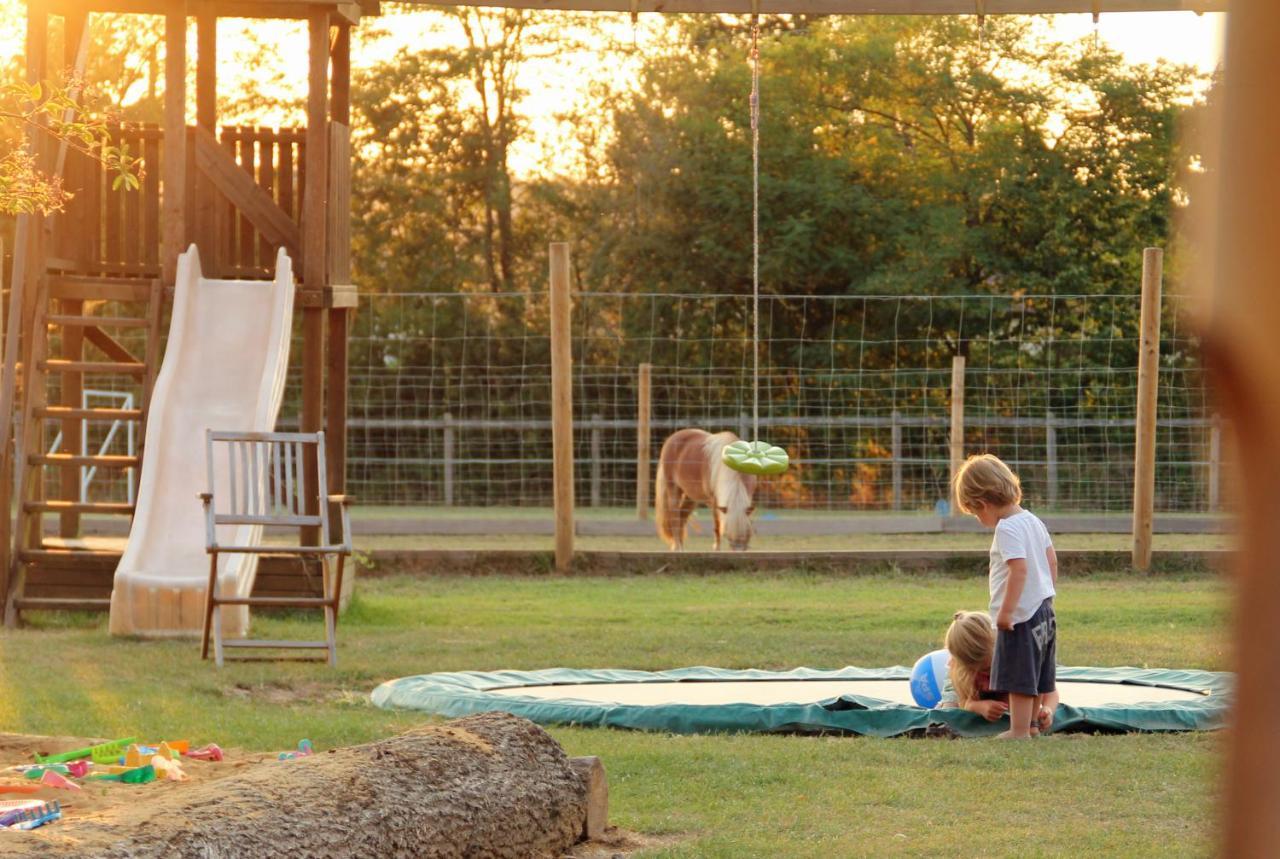 Domaine Ramonjavel, Glamping & Alpaca'S Bed & Breakfast Fongrave Екстериор снимка