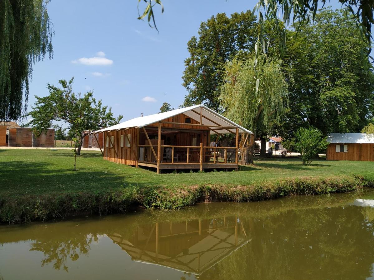 Domaine Ramonjavel, Glamping & Alpaca'S Bed & Breakfast Fongrave Екстериор снимка
