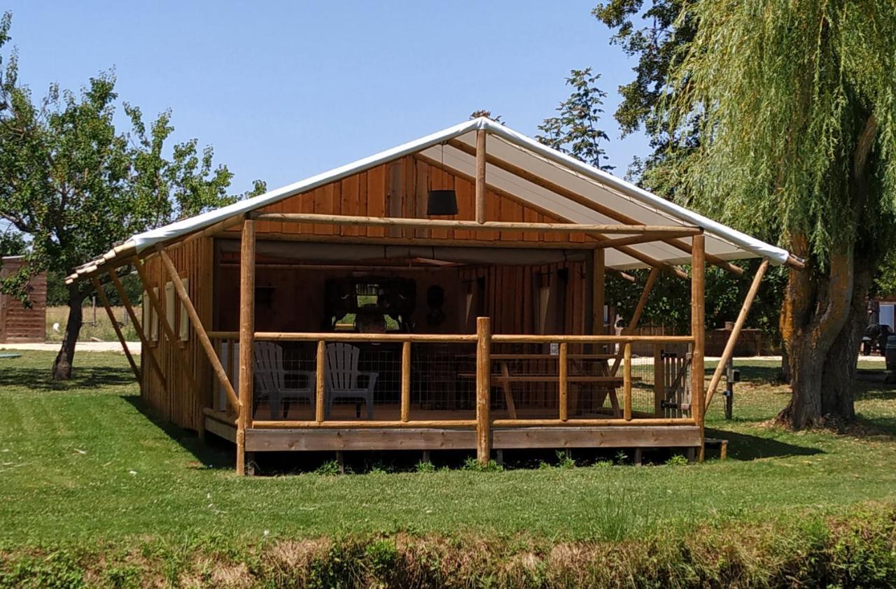 Domaine Ramonjavel, Glamping & Alpaca'S Bed & Breakfast Fongrave Екстериор снимка